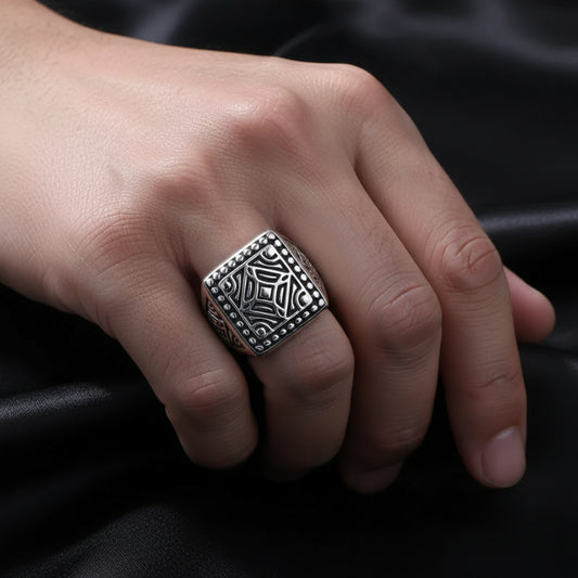 Trendy ring for menn