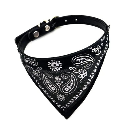 Justerbar bandana til kjæledyr