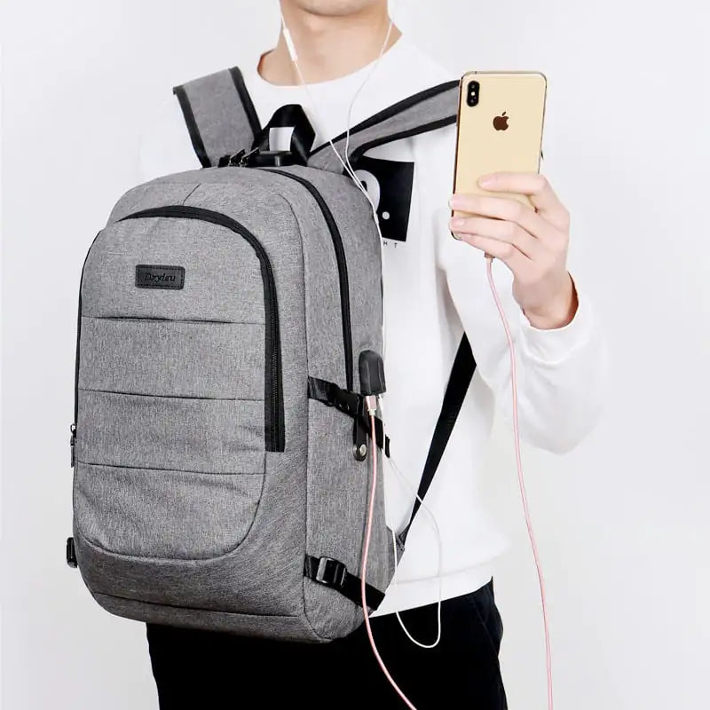 CONNECT Ryggsekk med USB-ladeport
