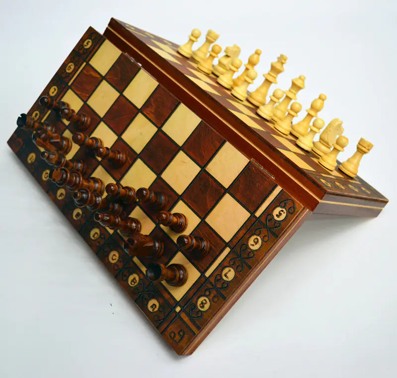 3-i-1 Magnetisk Sjakk-, Backgammon- og Damspill