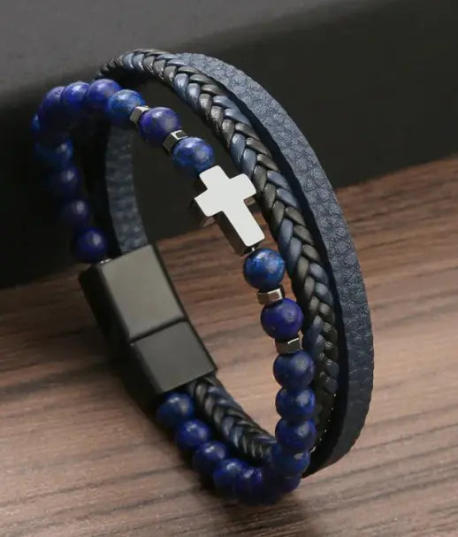 Armbånd med kors og steiner