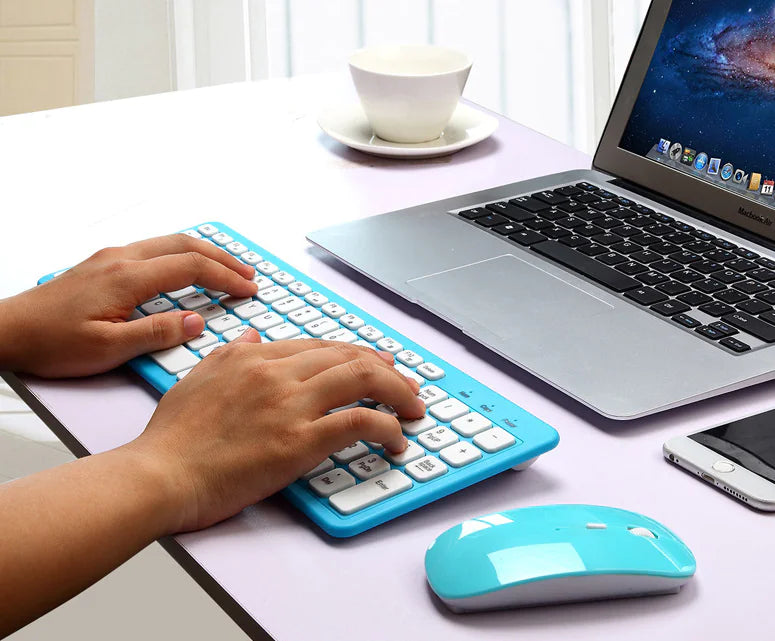 Trådløst tastatur og mus-sett